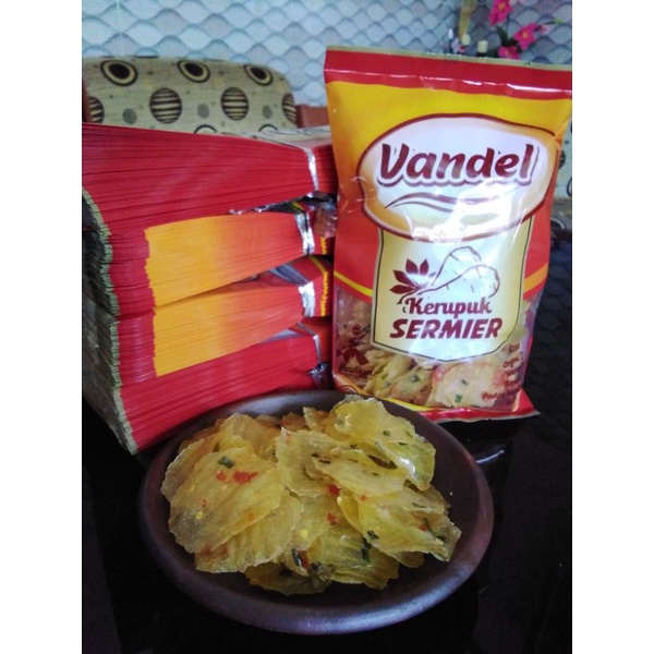 

Kerupuk Sermier Vandel berbahan alami singkong.
