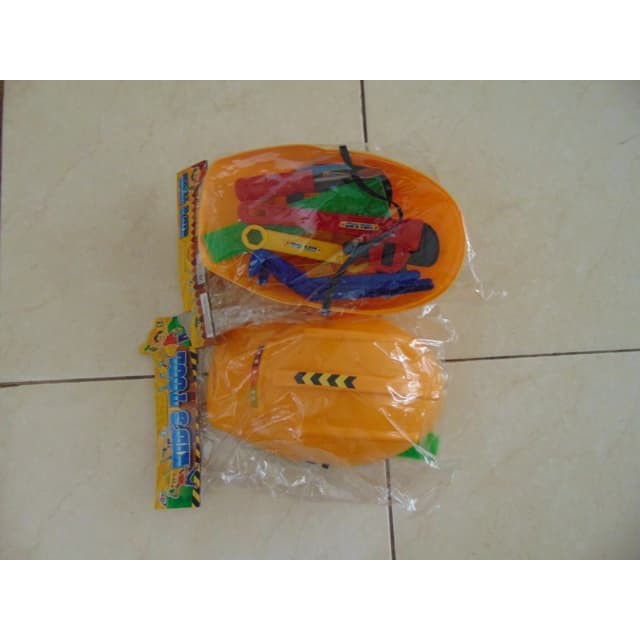 Mainan Tukang Kids Tool Dengan Helm