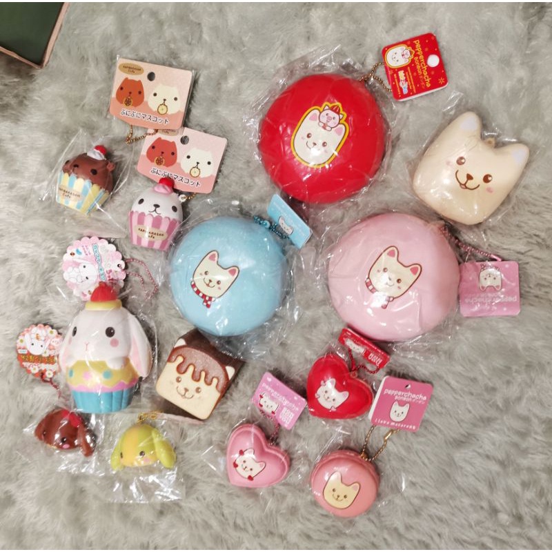 SUPER RARE tag pepperchacha kapibarasan cupcake bun macaron doughnut mascot licensed squishy by sanr