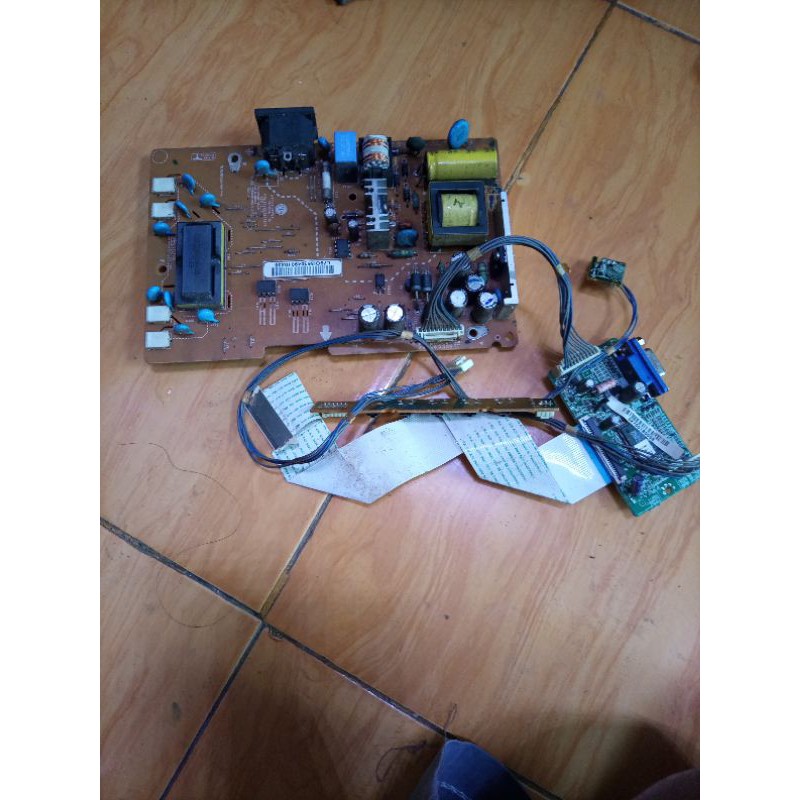 mesin monitor lg l1753s