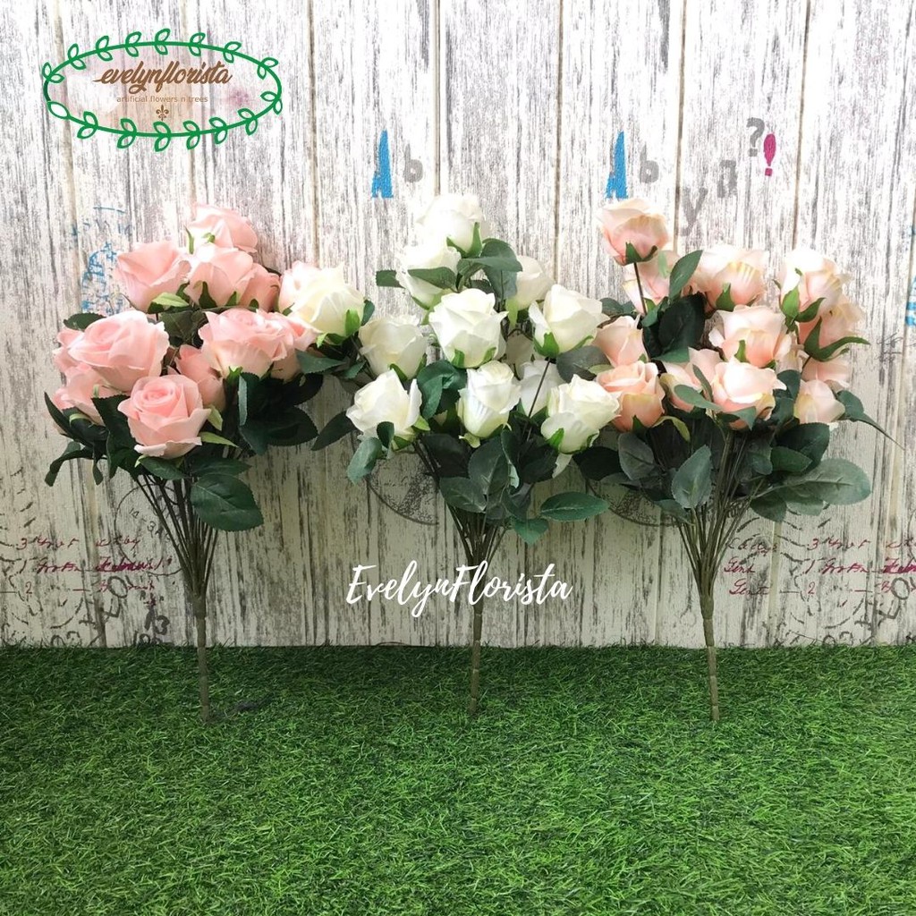 Bunga Mawar PLastik Artificial Rose Bouquet Pajangan Dinding Dekorasi Ruang Tamu Aesthetic