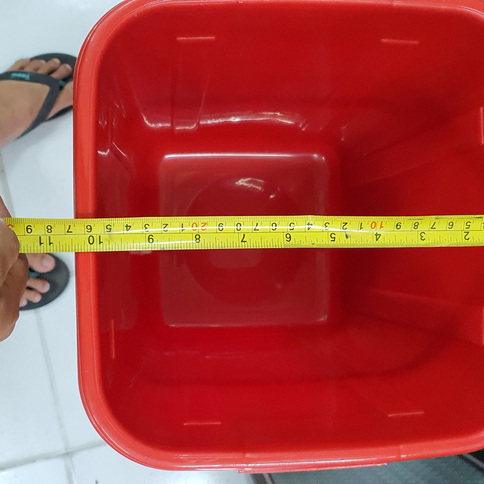 Tong Kran Air Tempat Cuci Tangan portable 20 Liter Warna