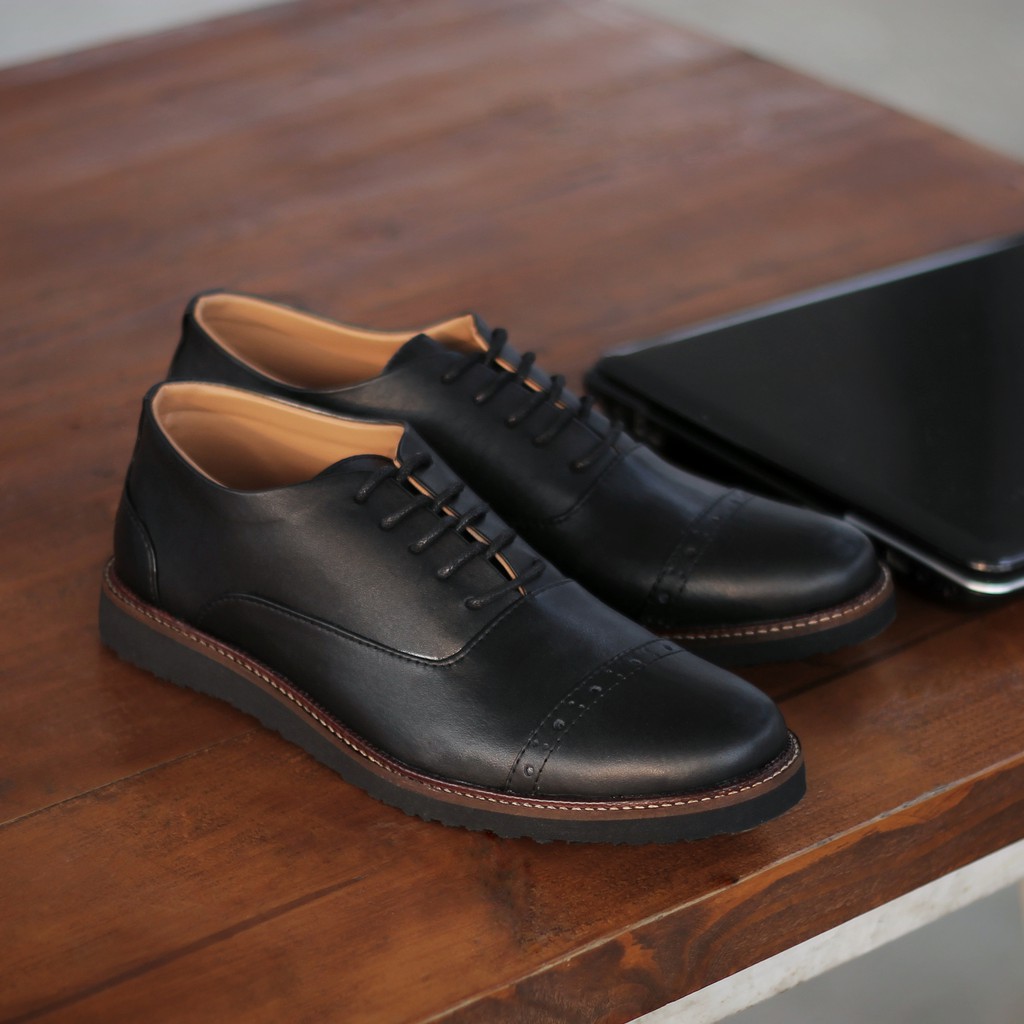 JAZZ 01 BLACK (KULIT ASLI) |ManNeedMe x Reyl| Sepatu Pantofel Pria Formal ORIGINAL