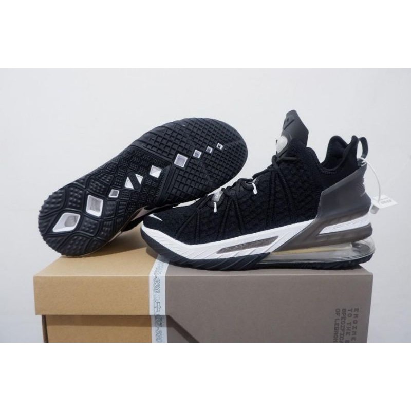 SNIKERS N I K E LEBRON 18 "BLACK/WHITE"