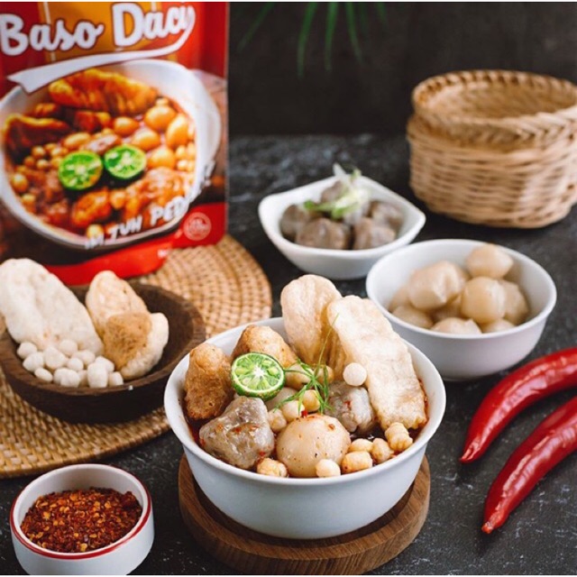 

BASO DACI (kombinasi baso daging,baso tulang rangu, dan baso aci) NYAI MERCON