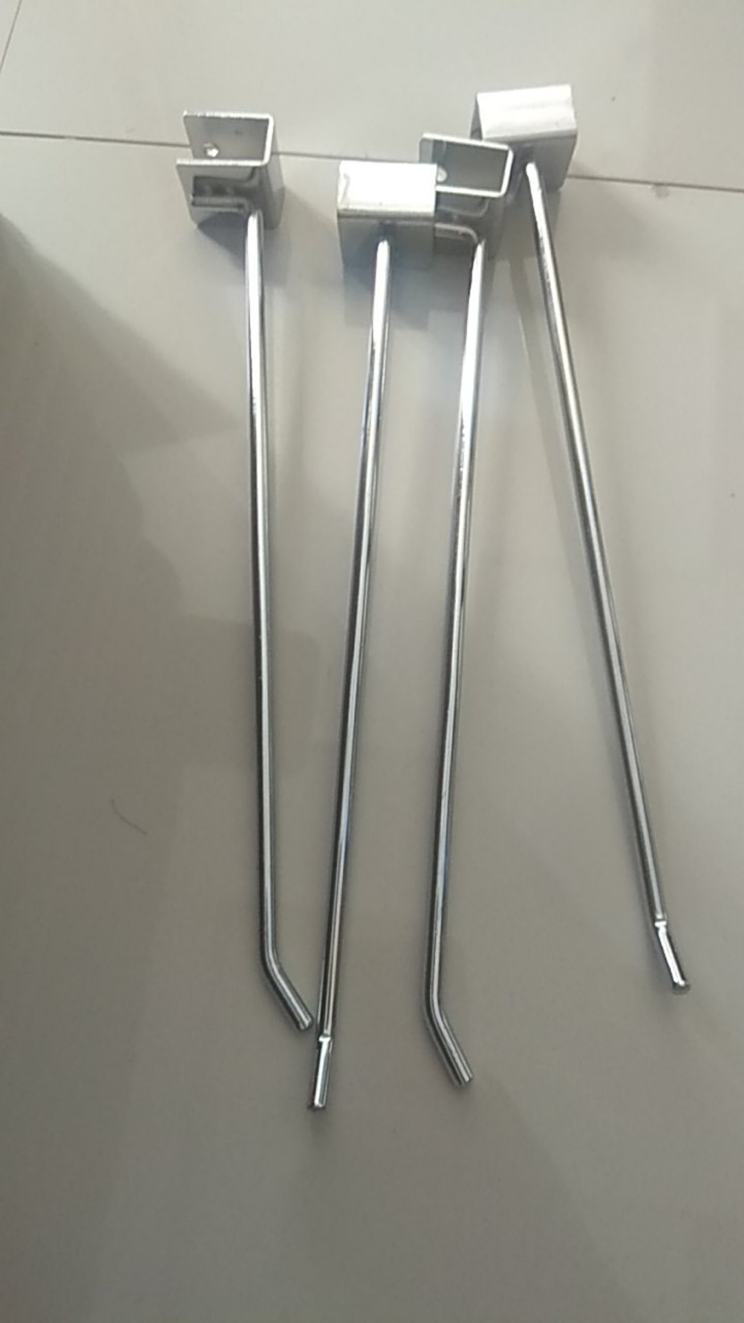 Single Hook Besi Chrome Pipa Kotak 20cm Gantungan Display