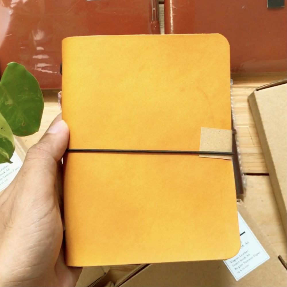 

SPEAKLESS A6 Leather Travelers Notebook