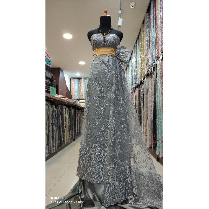 Kain Tile Brokat Kebaya Dress Silver