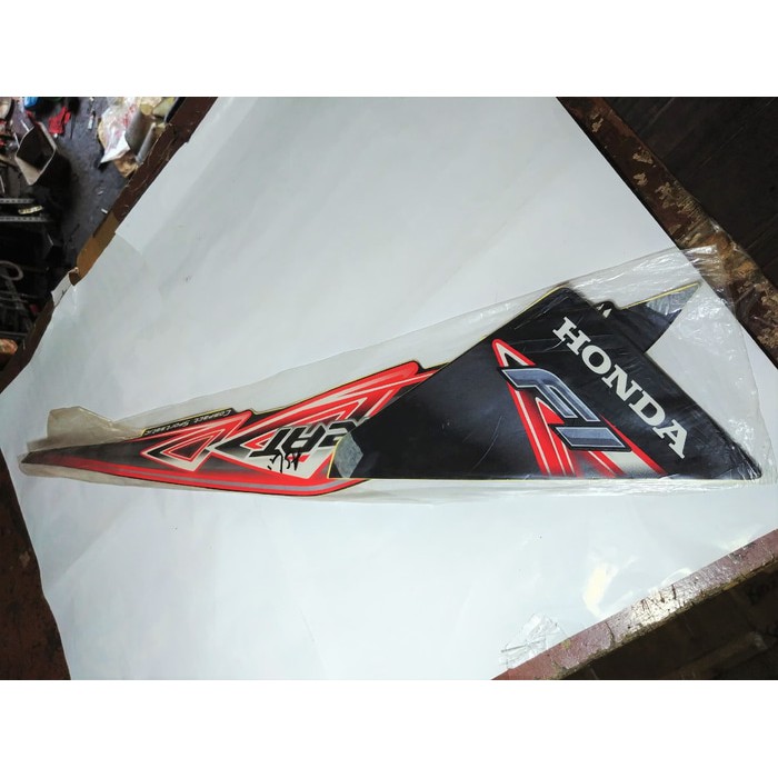 SALE -  Striping Lis Bodi &amp; Stiker Body Beat Fi 2012 Hitam Merah