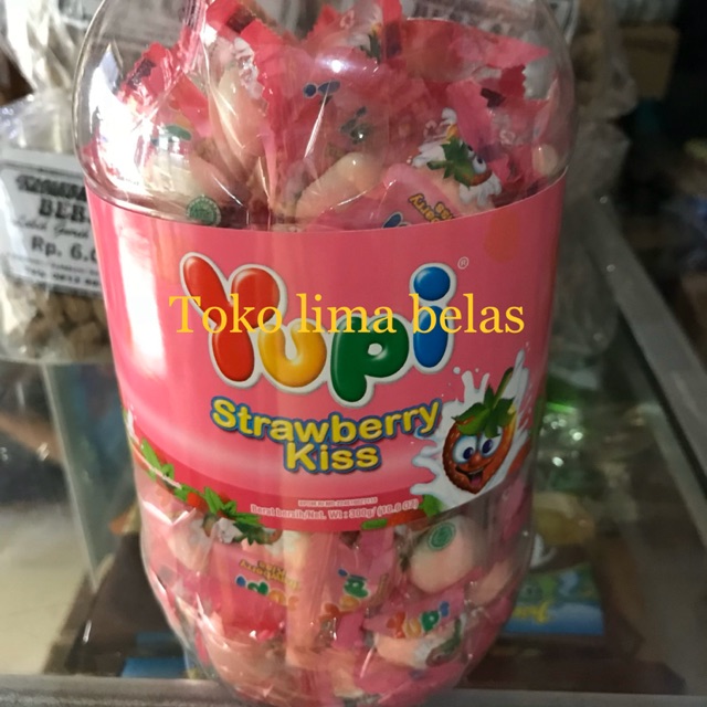 Yupi Strawberry Kiss TOPLES 300 Gram