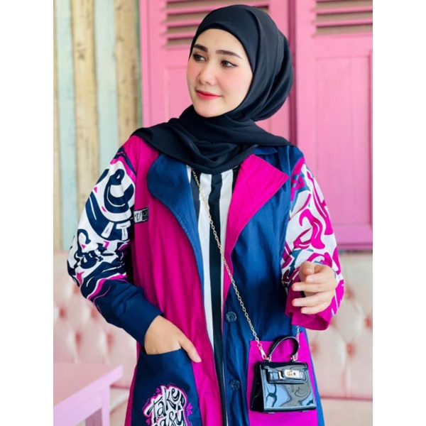 NEW QUEENBEE SET  OUTER