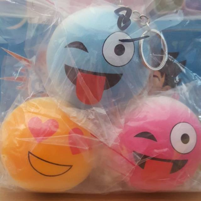 Squishy smiley campur warna