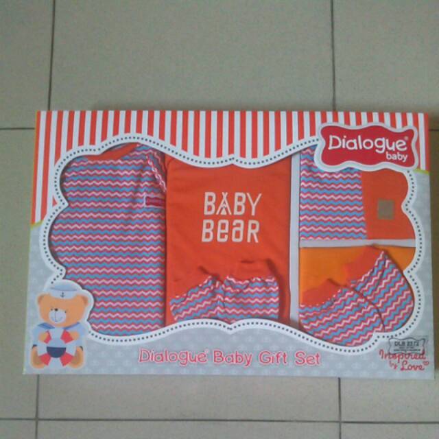 Dialogue baby gift set DLB 2372