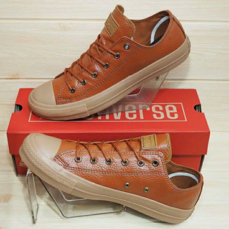 Converse 70's Chuck Taylor leather low top