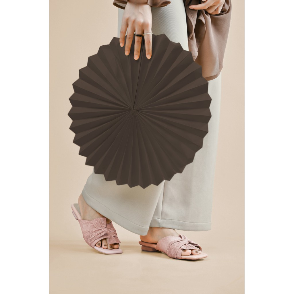 ELLE SANDAL FLAT PINK BERRY CARAMEL 39 LOCAL.ID LOCAL ID