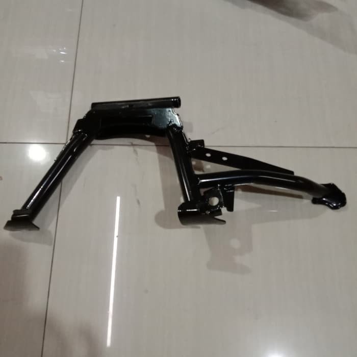 Standar 2 tengah VARIO 150 esp / VARIO 125 led tahun 2017 ( tanpa as)