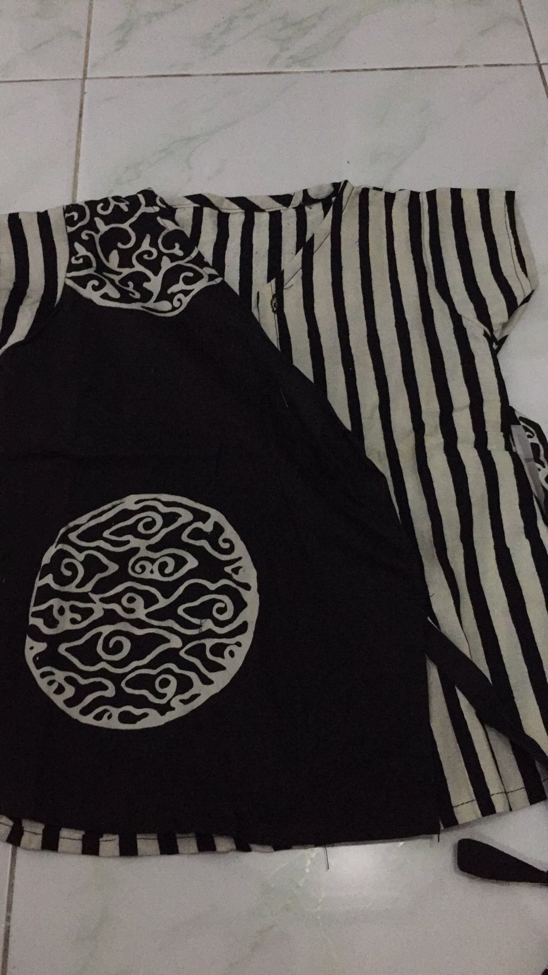 Blus Atasan Top Batik Anak Hitam Putih Mix 2 Motif Batik Bagus Bahan Katun Adem Dan Enak Dipakai