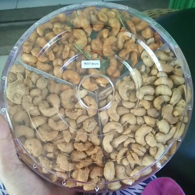 

Kacang Mede toples bulat sekat 3