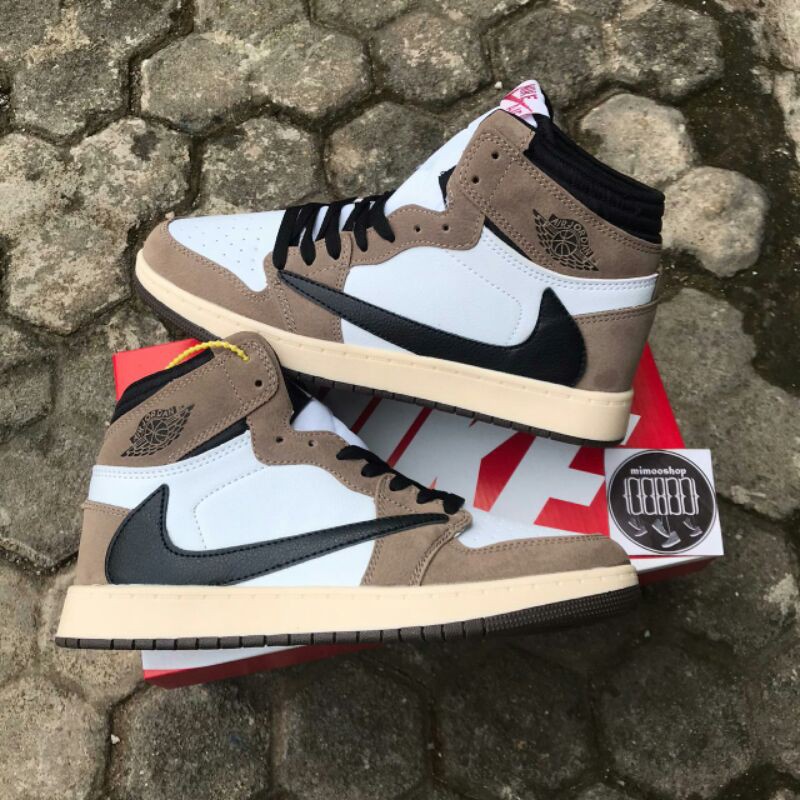 Nike Air Jordan Retro 1 High x Travis Scott / Sepatu Olahraga / Sepatu