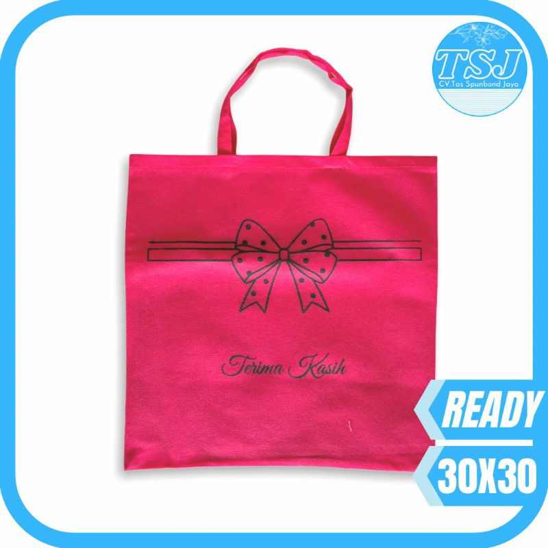 

Tas Bingkisan Hajatan Murah | F 30.30 LEBARAN READY STOCK SIAP KIRIM