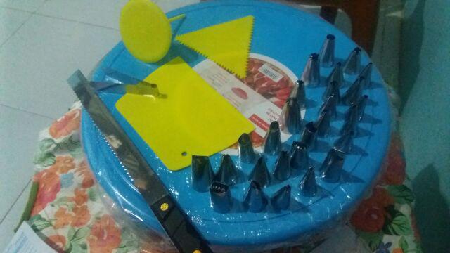 Paket Hemat Alat Dekorasi Kue Set Meja Putar Scraper Gerigi Polos Pisau Roti