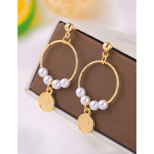 LRC Anting Tusuk Fashion Gold Queen Avatar Coin Circle Pearl Earrings F94047