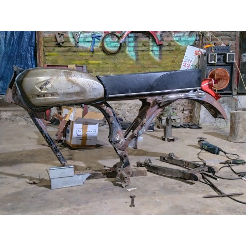 body cb begel panjang frame cb 100