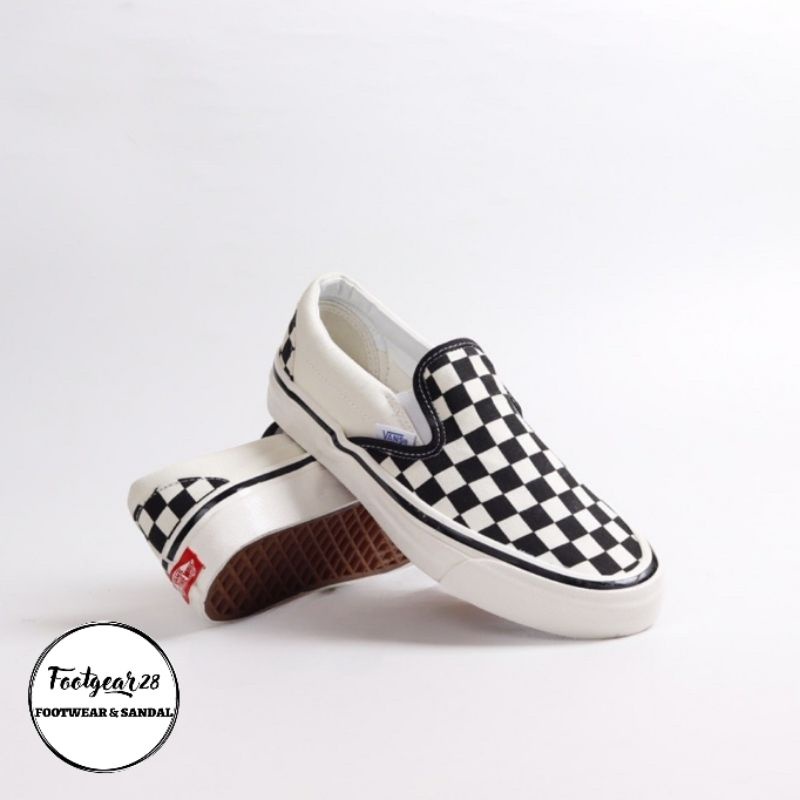 SEPATU SLIP ON CHECKERBOARD KLASIK / VANS SLIP ON / VANS CATUR SLIP ON TERLARIS