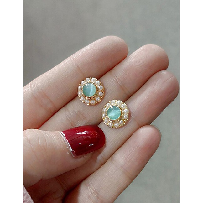 LRC Anting Tusuk Fashion Pearl Earrings F4878X