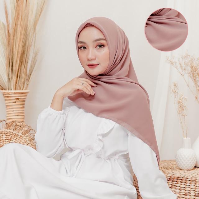 Hijab Segiempat Polycotton 115 x 115 Warna Part 1 Bella Square-DUSTY MILO