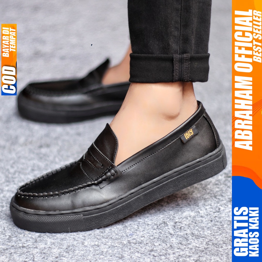 Sepatu Casual Pria Kasual Slip On Formal Kulit Pu Kerja Kantor Hitam TRAVIS ABRAHAM