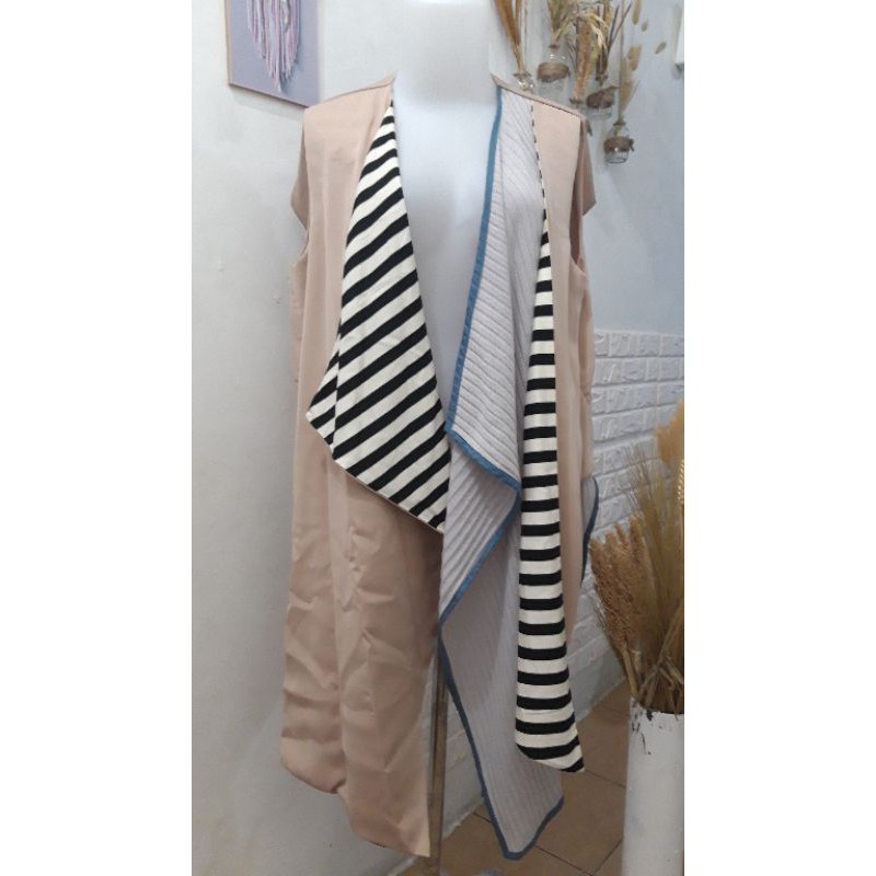 Outer Oline Workrobe
