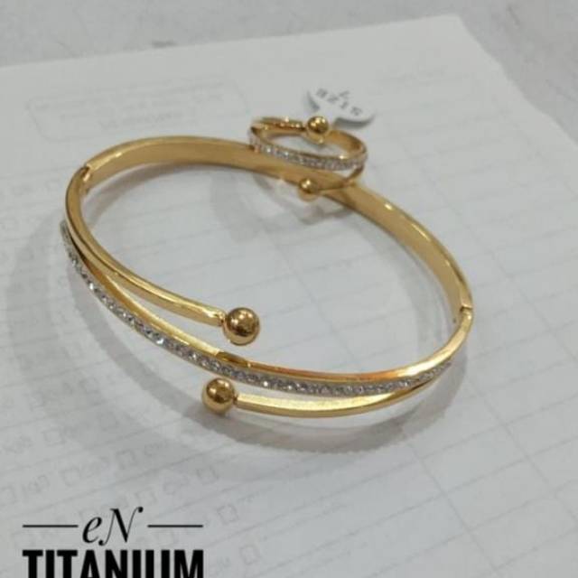 Titanium gelang dan cincin 0144j