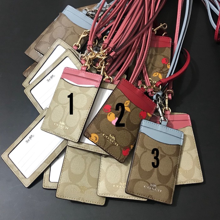 

Coach Lanyard
