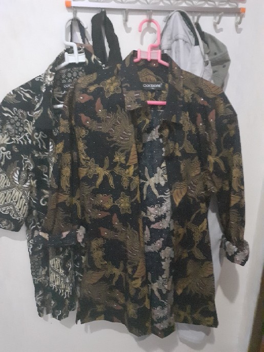 Kemeja Batik Pria Lengan Panjang Bl76 Katun Motif Modern Dixmont Semi Slimfit