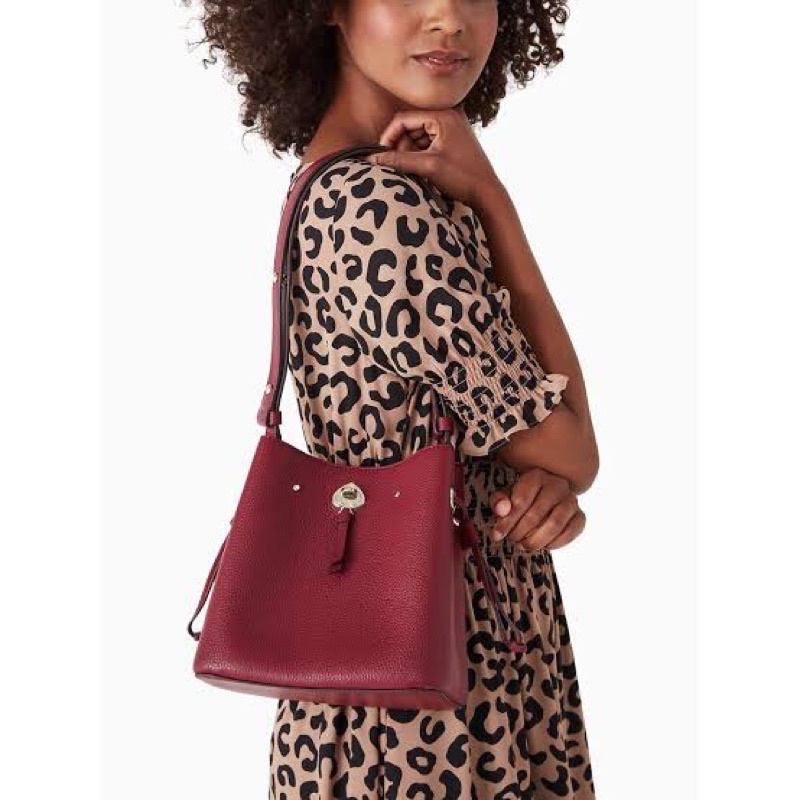 kate spade marti small bucket bag strawberry