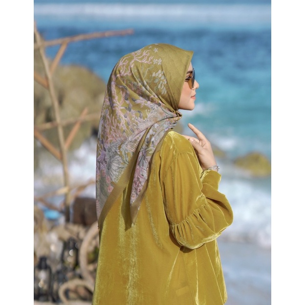 the mermaid buttonscarves mustard