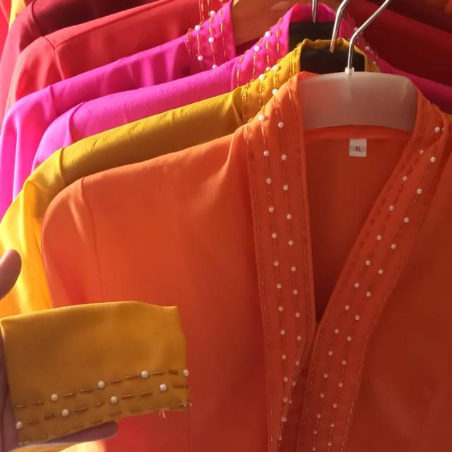 Baju kebaya payet bali jadi