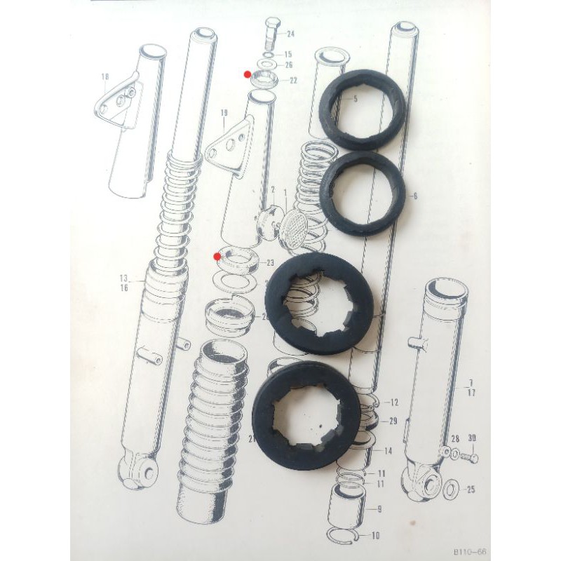 Karet Kuping Lampu Depan CB100 CB125