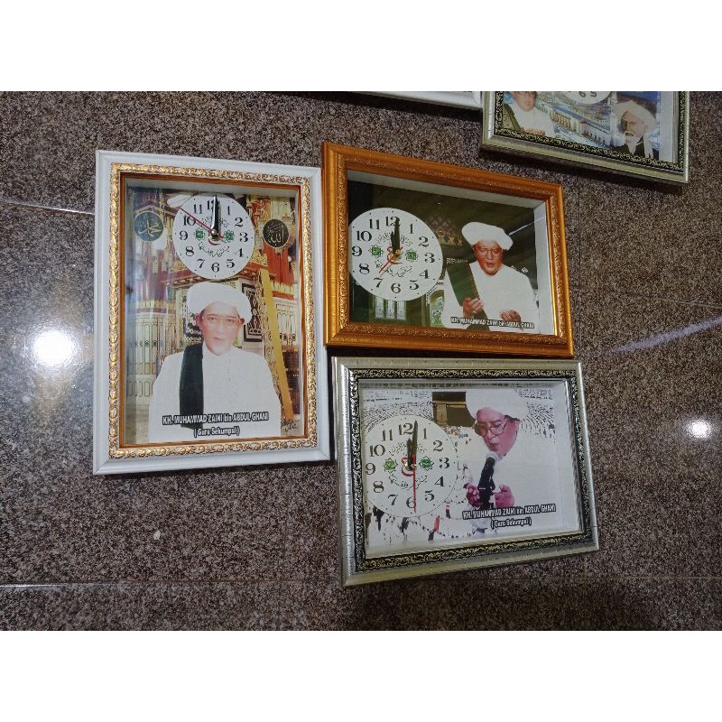 figura jam+foto para ulama ukuran 25x35 (1pcs)