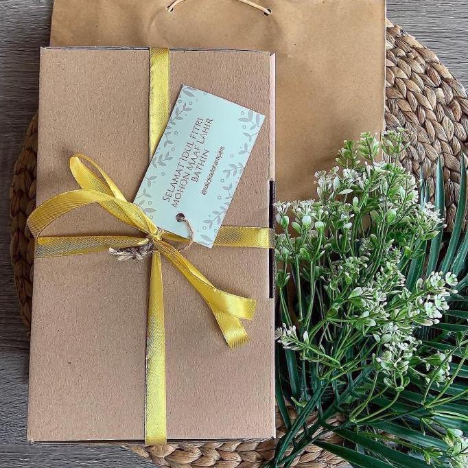 

Best Product!!! Hampers Parsel Ramadhan Sajadah Tasbih Couple Wedding Gift - Paling Diminati