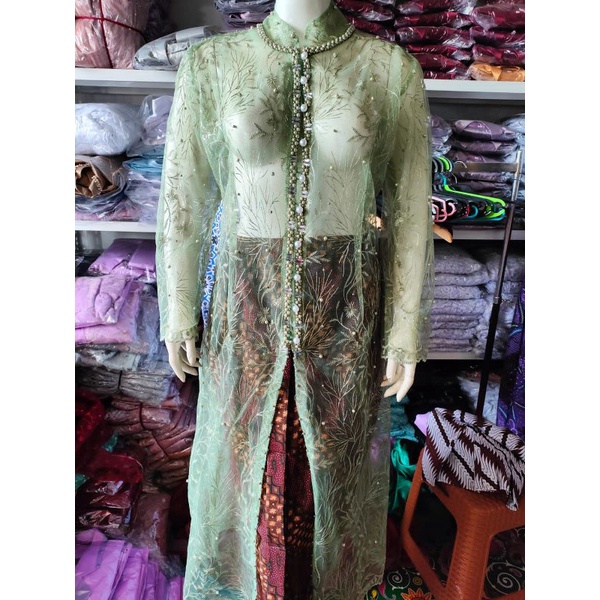Kebaya ibu besan tile akar full mutiara warna sage