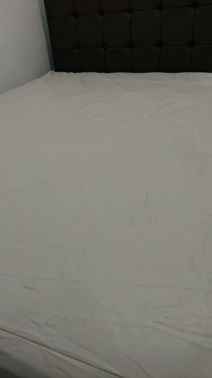 Bed Protector Urban Queen Size Sprei Waterproof 160x200 160 X 200 Cm