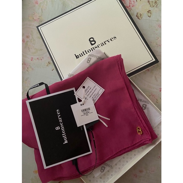 Preloved Everyday Scarf Buttonscarves