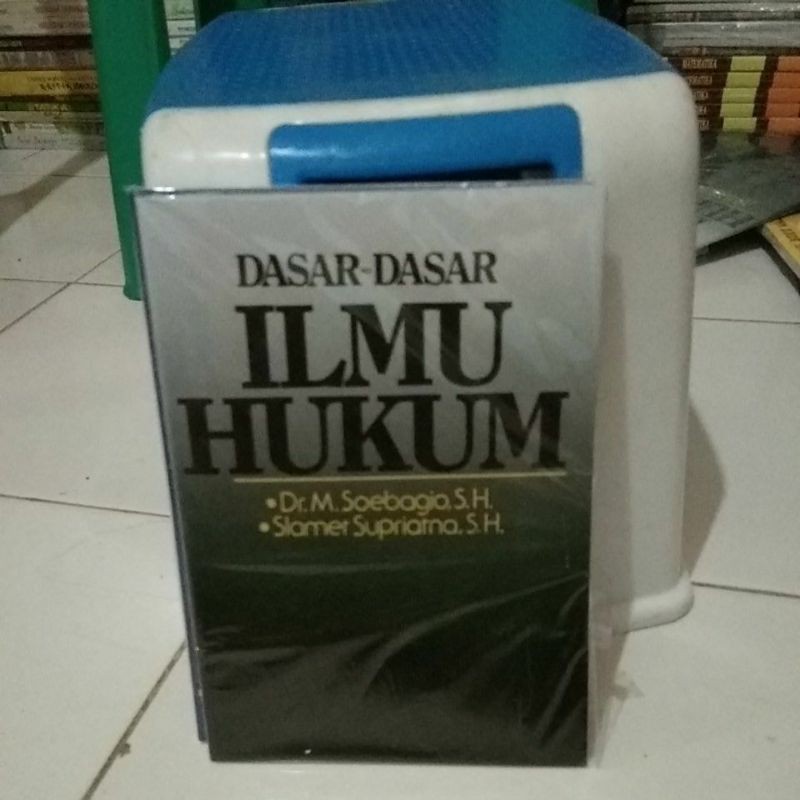 

DASAR DASAR ILMU HUKUM.