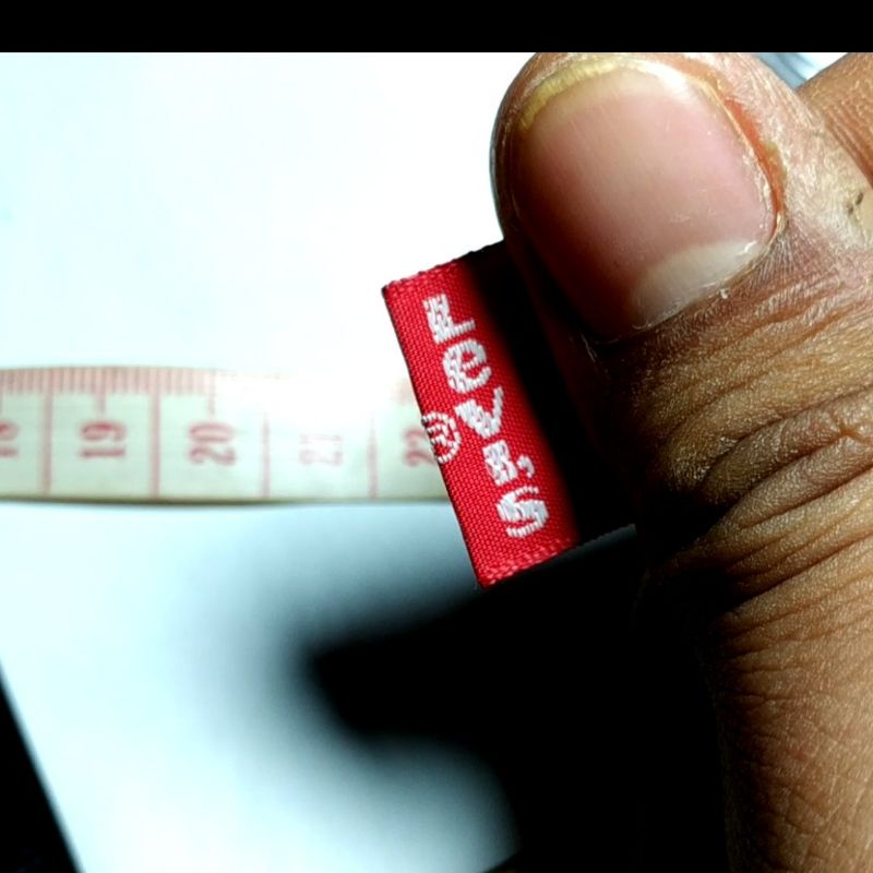 LABEL RED TAB LEVIS 2 SIDES
