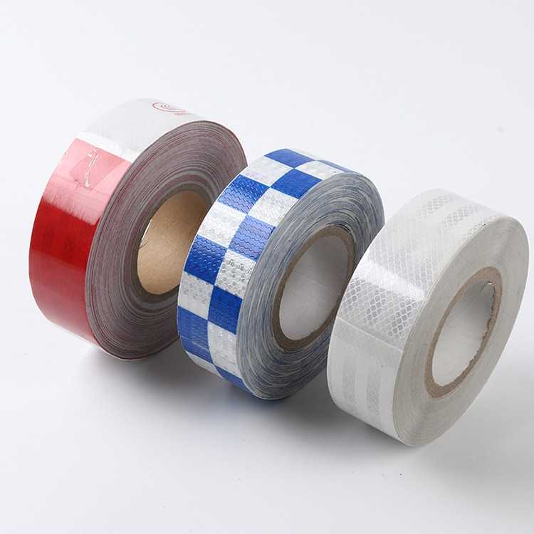 TaffPACK Car Reflective Sticker Warning Strip Tape Two Color 5x300cm-Merah Putih