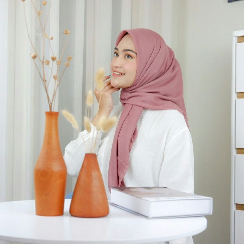 Hijab Paris Segiempat Voal Premium Anti Letoy