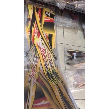STIKER STRIPING LES BODY MOTOR JUPITER Z 2003 2004 2005 KUNING