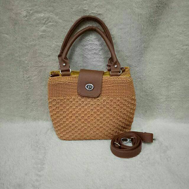 Tas Rajut Webe Tutup Lidah Kuning Kunyit small